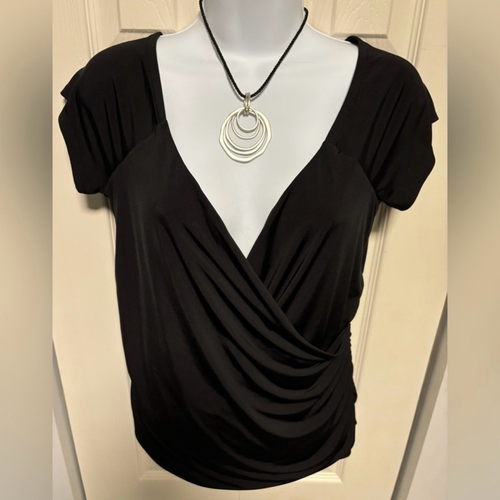 Express Body Contour black wrap top XL